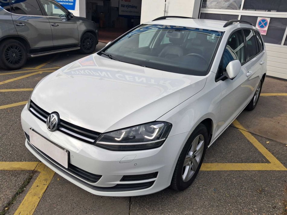 Volkswagen Golf - 2016