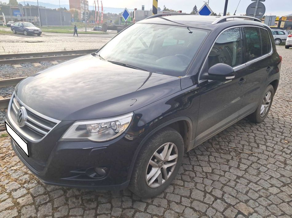 Volkswagen Tiguan - 2010