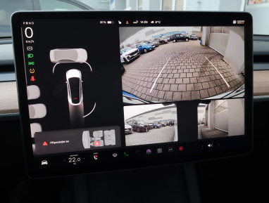 Tesla Model Y - 2022