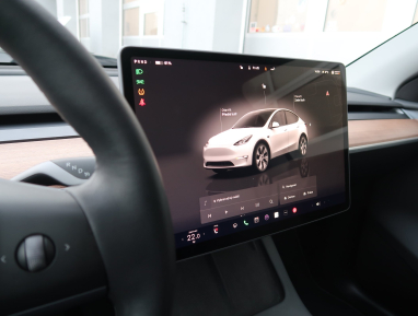 Tesla Model Y - 2022