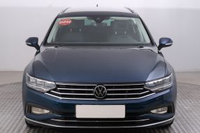 Volkswagen Passat - 2021