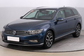 Volkswagen Passat - 2021