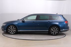 Volkswagen Passat - 2021