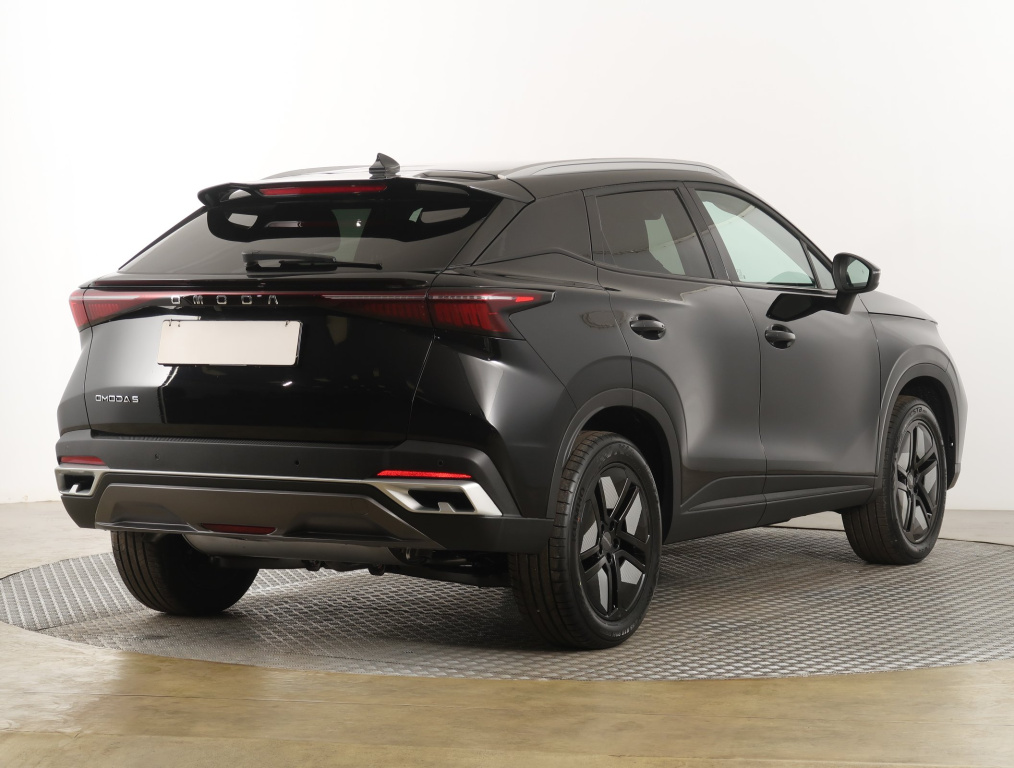 Omoda 5