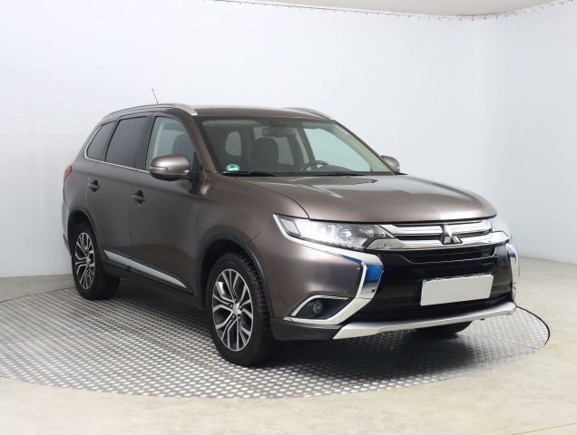 Mitsubishi Outlander 2016
