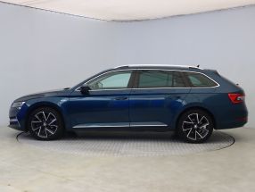 Skoda Superb - 2022