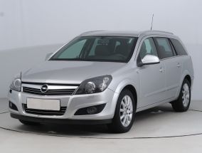 Opel Astra - 2010