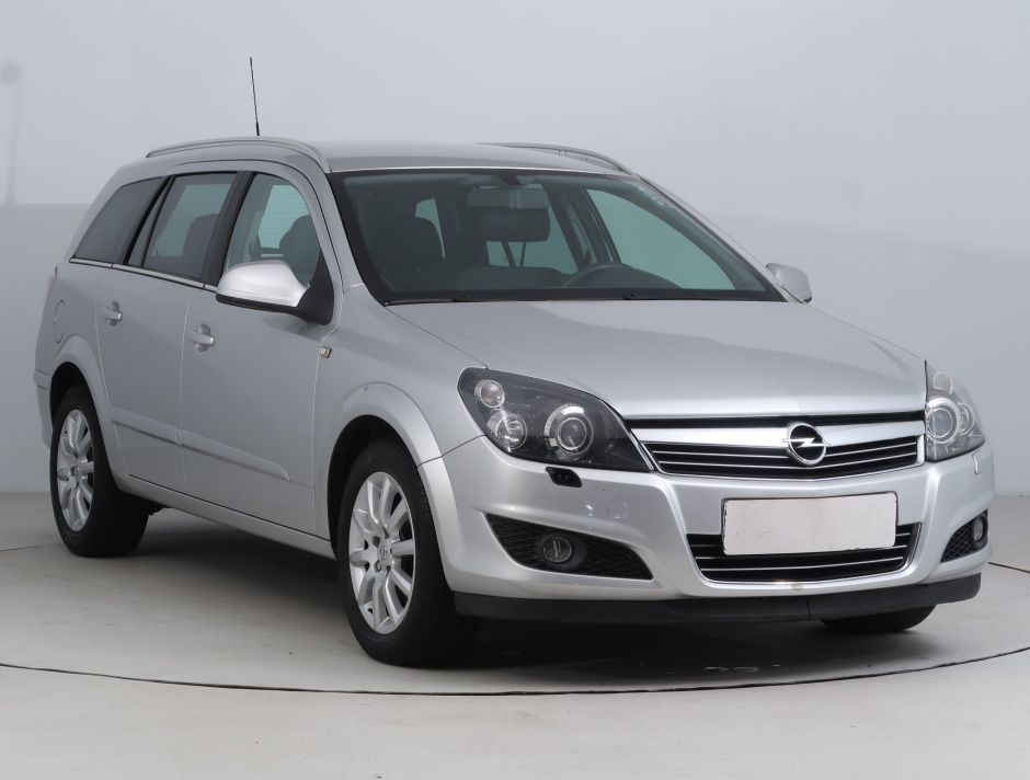 Opel Astra - 2010