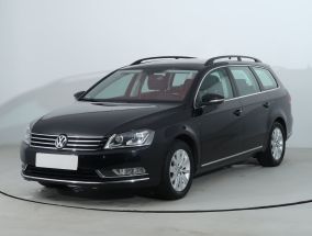 Volkswagen Passat - 2011