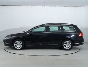 Volkswagen Passat - 2011
