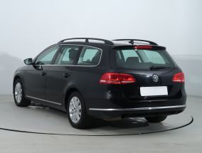 Volkswagen Passat - 2011