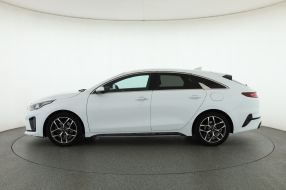 Kia ProCeed - 2021