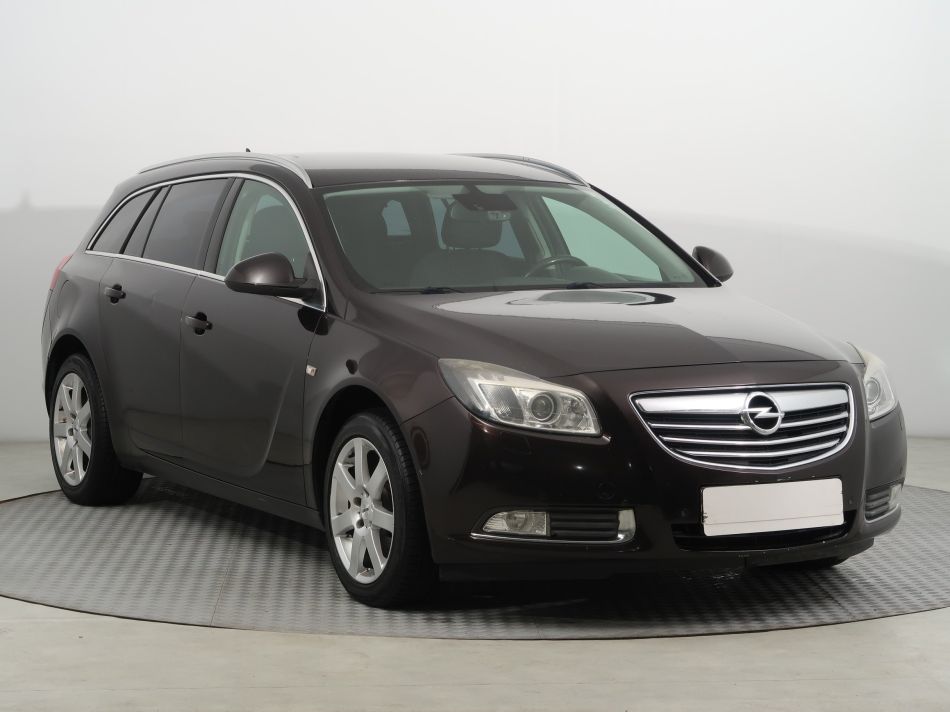 Opel Insignia - 2012