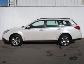 Subaru Outback - 2010