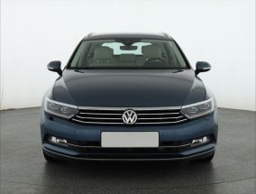 Volkswagen Passat - 2015