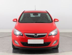 Opel Astra - 2012