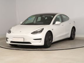 Tesla Model 3 - 2020
