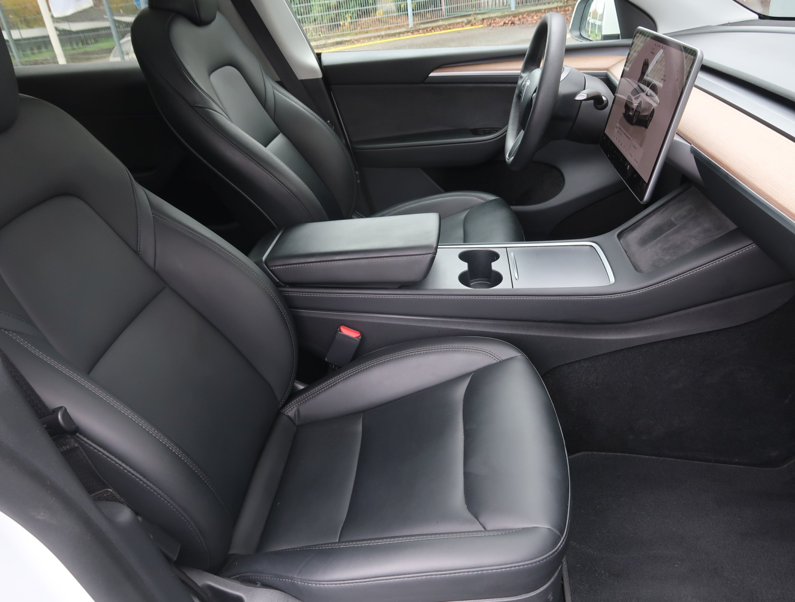 Tesla Model Y - 2023