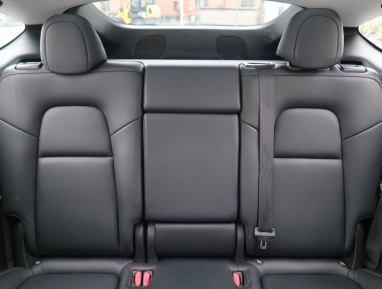 Tesla Model Y - 2023