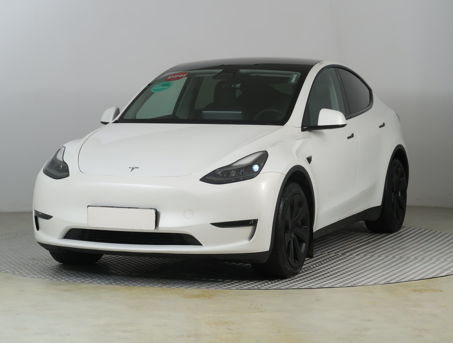 Tesla Model Y - 2023