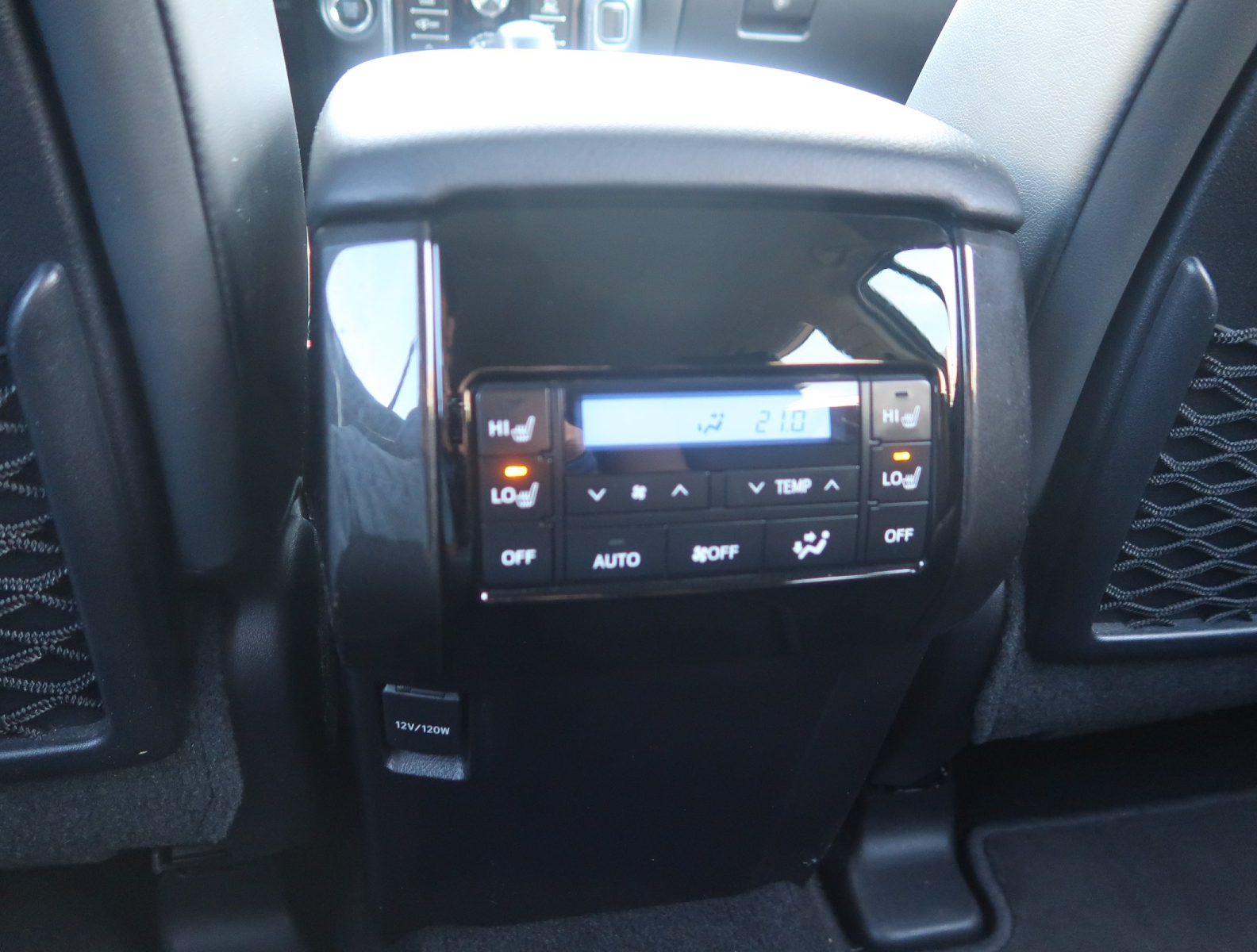 Toyota Land Cruiser - 2023