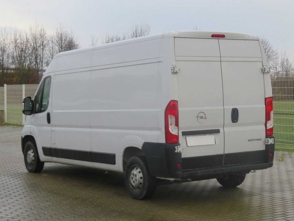Opel Movano