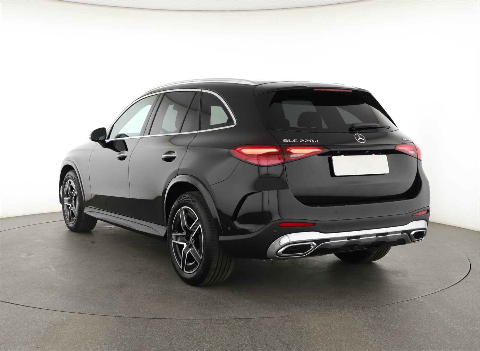 Mercedes-Benz GLC - 2025