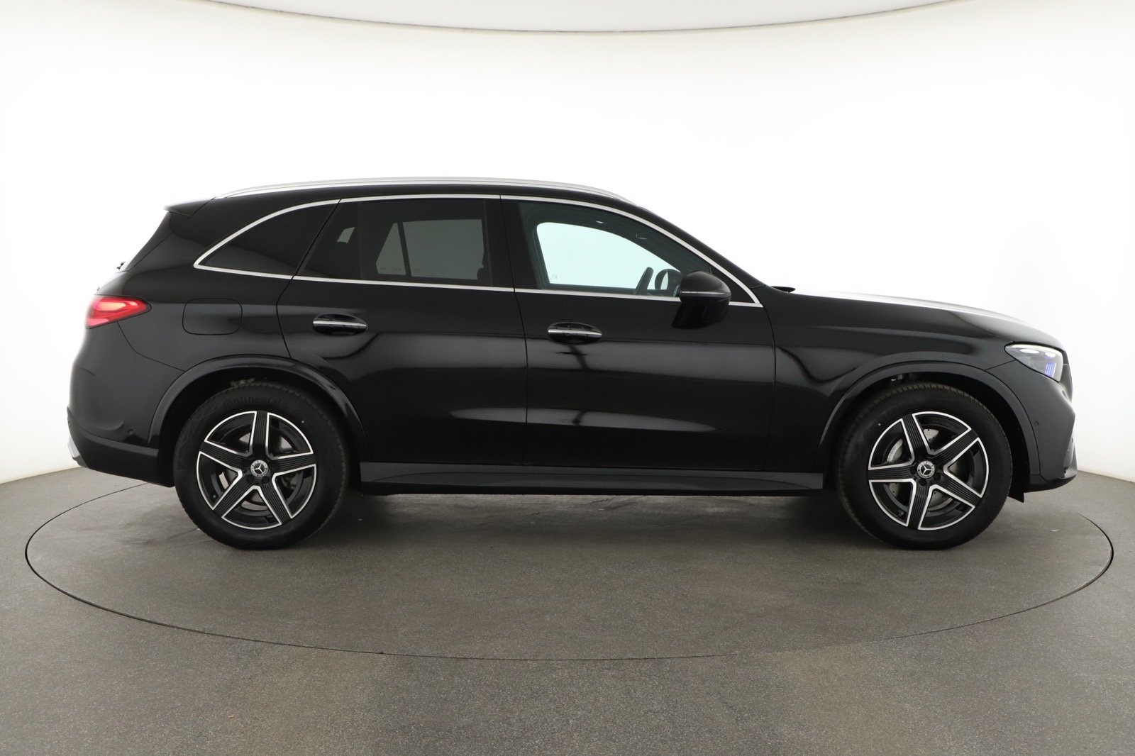 Mercedes-Benz GLC - 2025
