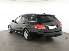 Mercedes-Benz E - 2014