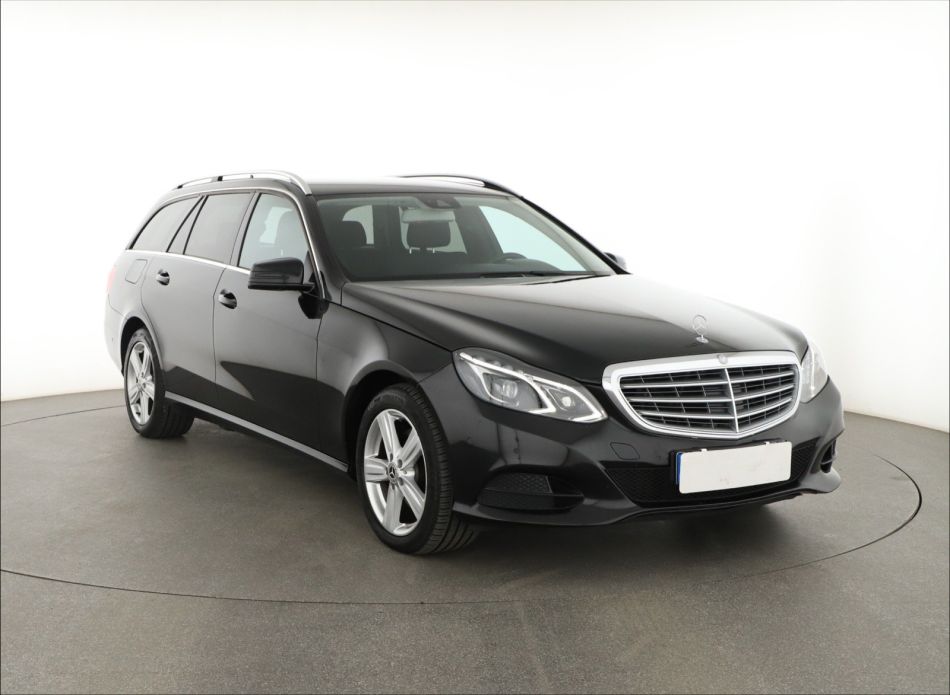 Mercedes-Benz E - 2014