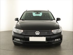 Volkswagen Passat - 2015