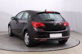 Opel Astra - 2015
