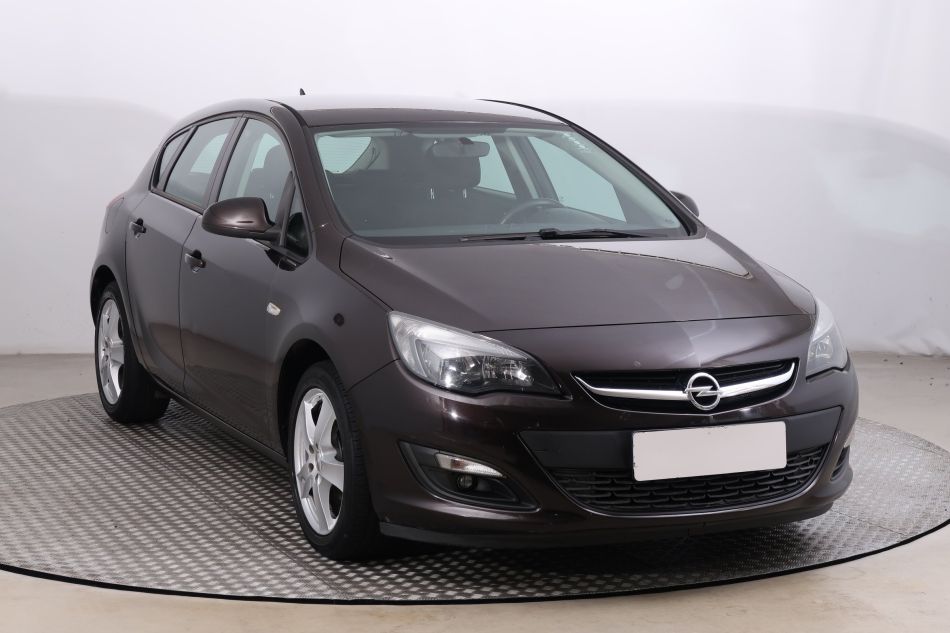 Opel Astra - 2015