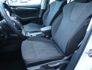 Skoda Octavia - 2024