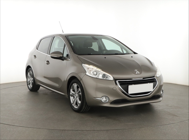 Peugeot 208 2014