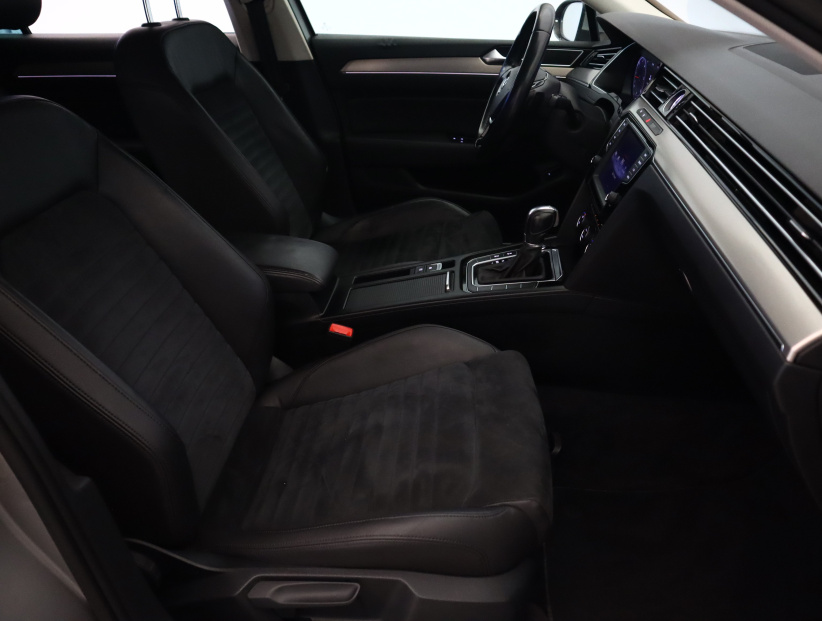 Volkswagen Passat, 2016
