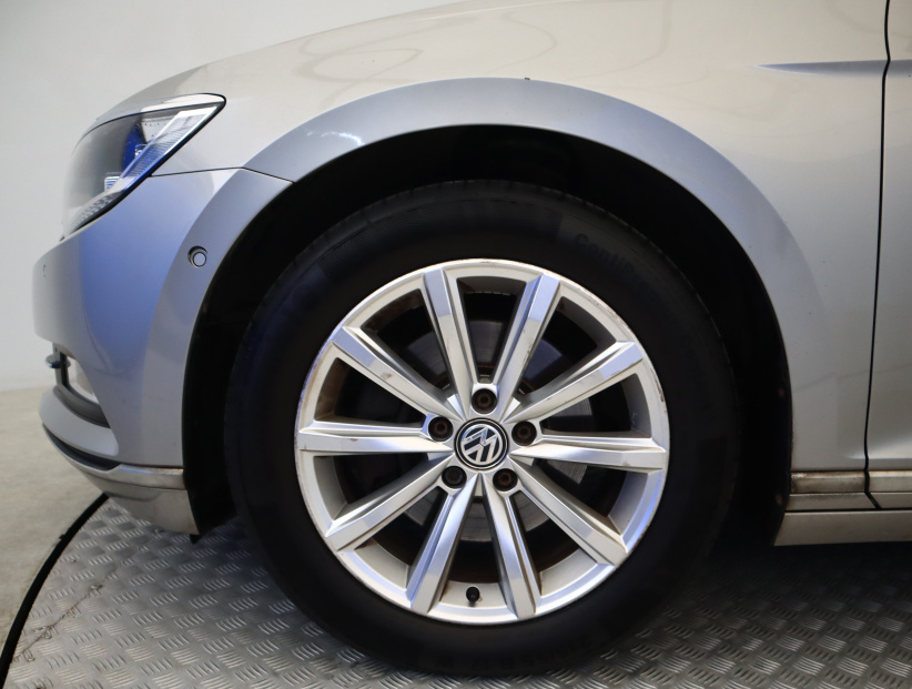 Volkswagen Passat, 2016