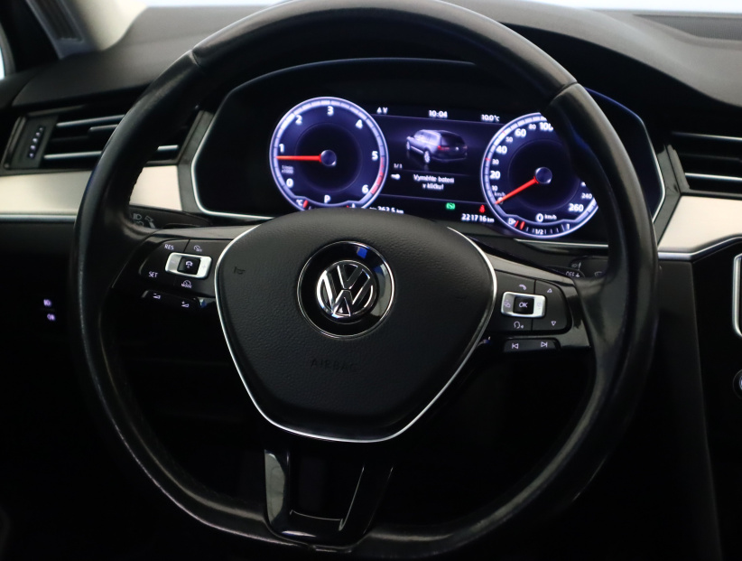 Volkswagen Passat, 2016