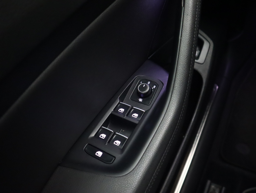 Volkswagen Passat, 2016