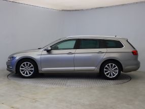 Volkswagen Passat - 2016