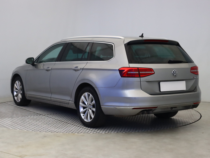 Volkswagen Passat, 2016