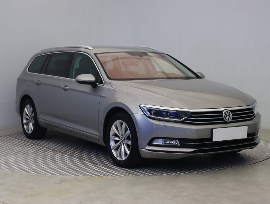 Volkswagen Passat - 2016