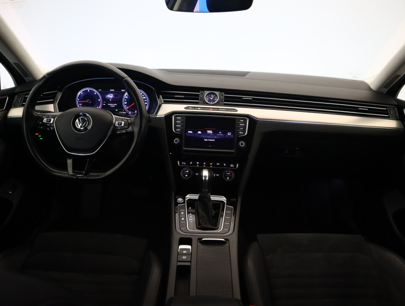 Volkswagen Passat, 2016