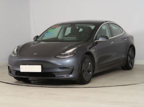 Tesla Model 3 - 2020