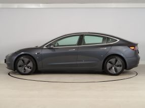 Tesla Model 3 - 2020