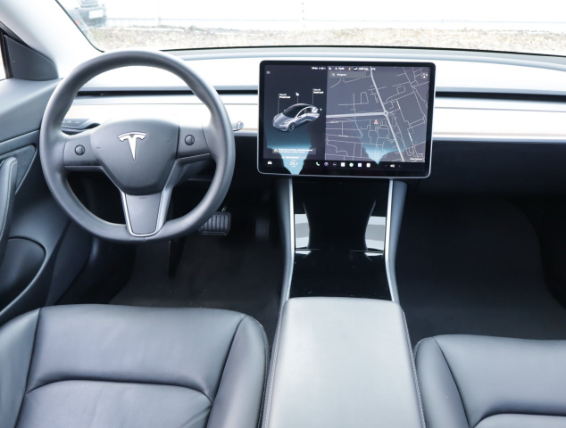 Tesla Model 3 Std Range Plus 52kWh