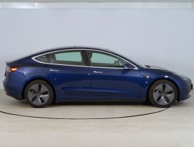 Tesla Model 3 - 2020