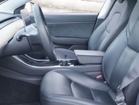 Tesla Model 3 - 2020