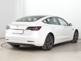Tesla Model 3 - 2020