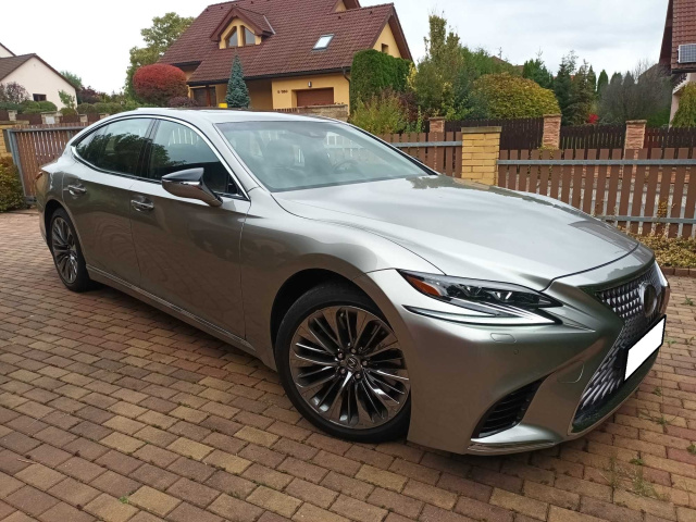 Lexus LS 2018